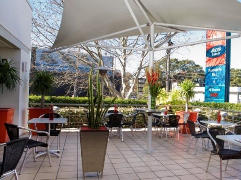 Ibis Sydney Airport Hotel Exterior photo